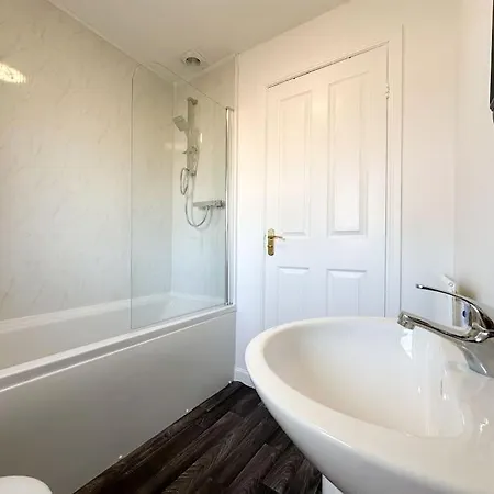 Turnstile Place By Blue Skies Holiday home *