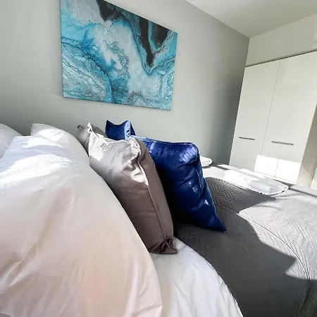 Nyaraló Turnstile Place By Blue Skies